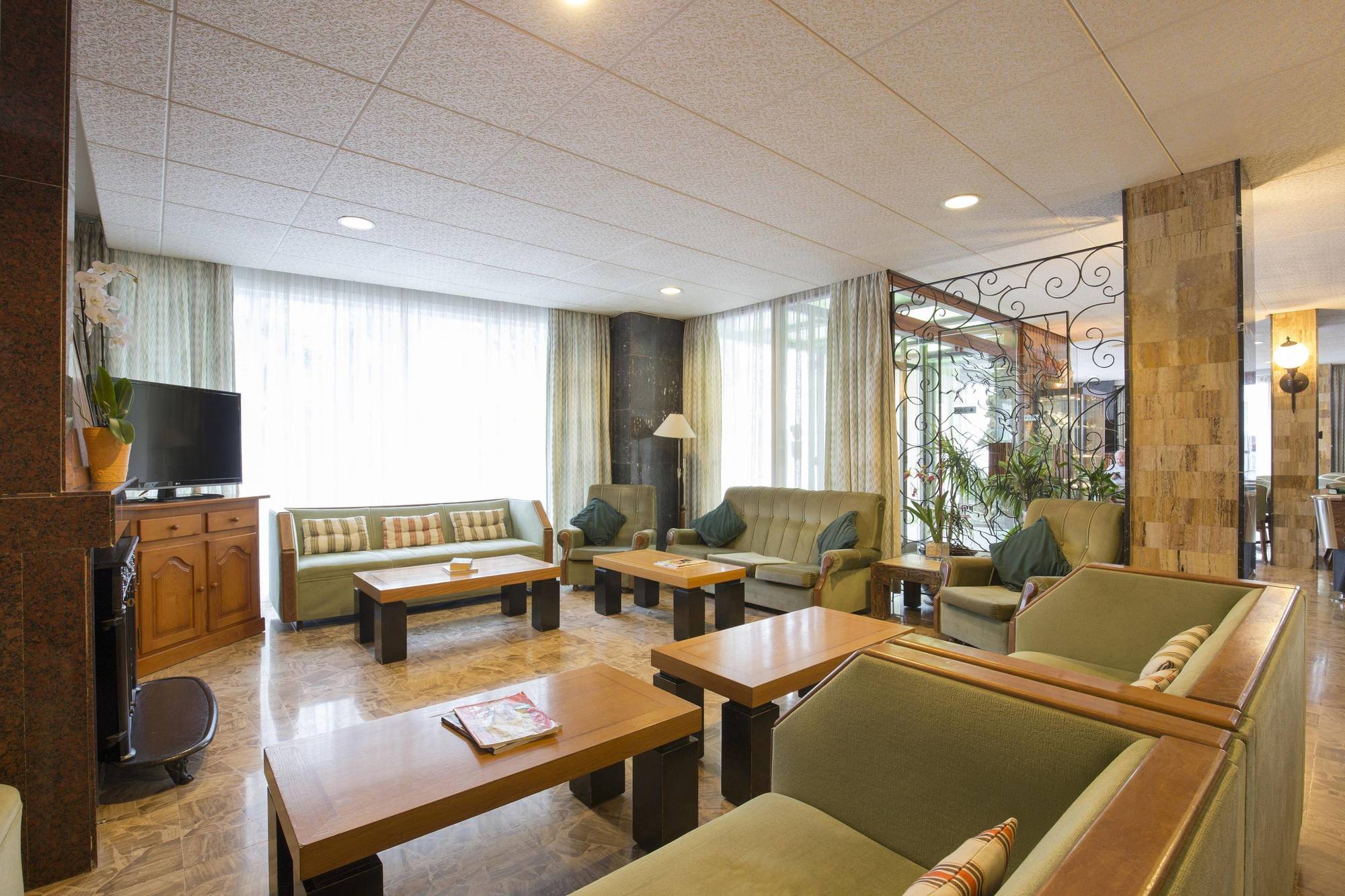 Hotel Sultan กันปิกาฟอร์ต ภายนอก รูปภาพ